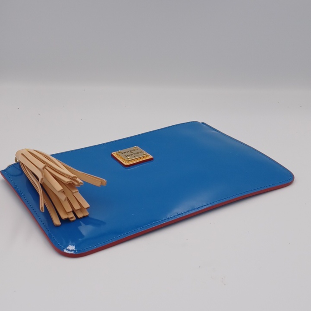 NWOT ** Dooney & Bourke Blue Patent Leather Small Wallet & Flat Pouch Set - Picture 4 of 11